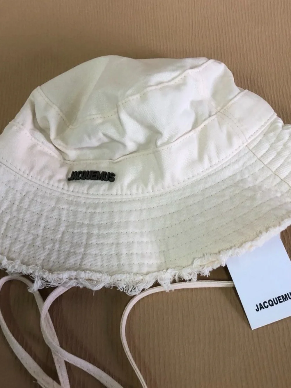 Jacquemus Cream Frayed-Edge Bucket Hat - Picture 6 of 10